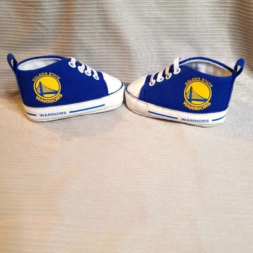 Baby Fanatics Warriors Crib Shoes